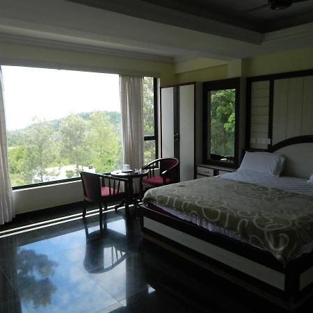 Bed and Breakfast Sri Durga Residency Йеркод Экстерьер фото